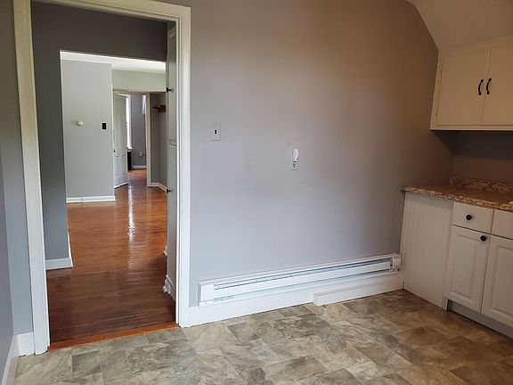 5th image of 436 W Marion St APT E