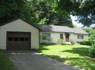 7 Bruce St, Littleton, MA 01460