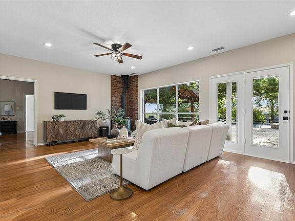 5th image of 4120 Rigsby Ln