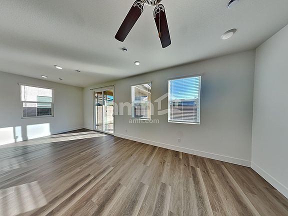 4th image of 8119 Braavos Peninsula Ave
