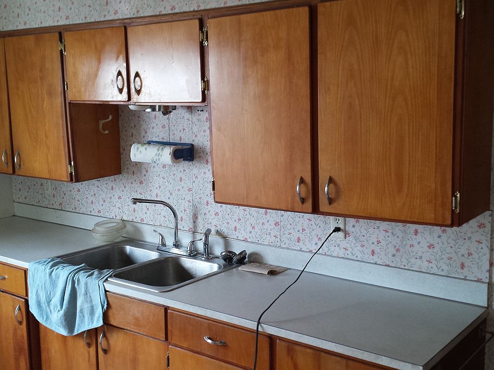 2nd image of 133 Lund Ave SE