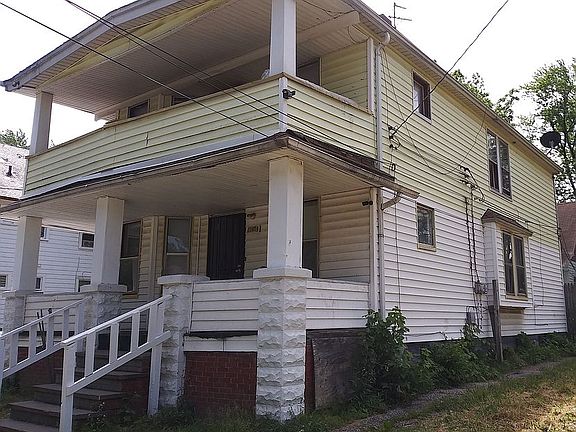 3rd image of 11814 Forest Ave