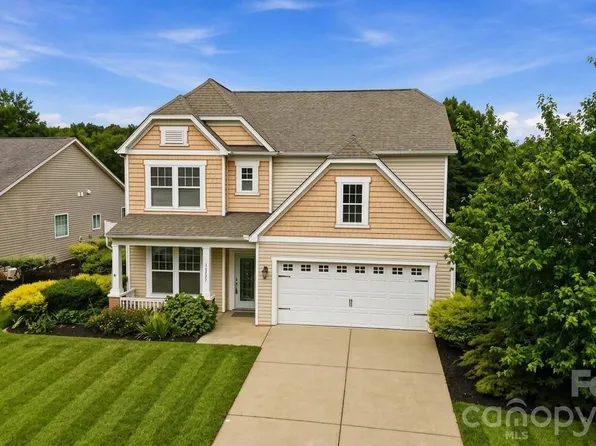 14902 Brotherly Ln, Charlotte, NC 28278
