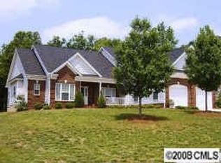 4017 Indian Hills Ln, Fort Mill, SC 29707