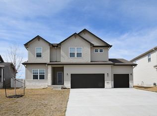9806 S 184th St, Omaha, NE 68136