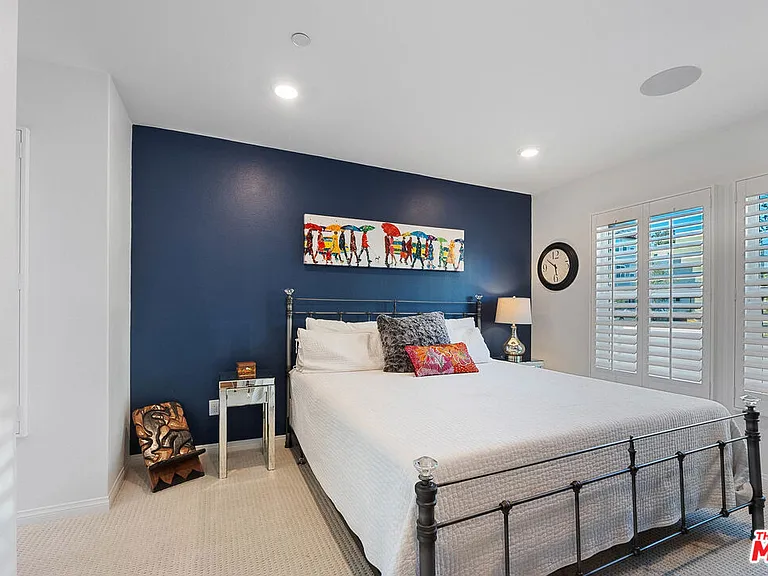 749 Daniel Freeman Cir — Photo 15