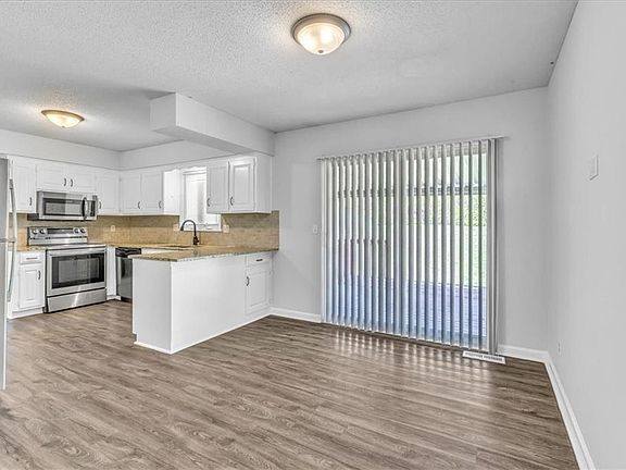 2nd image of 308 Westwood Ct