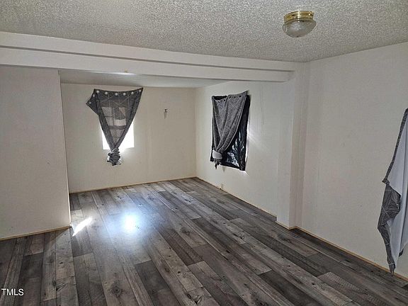 3rd image of 644 Josephine Dr