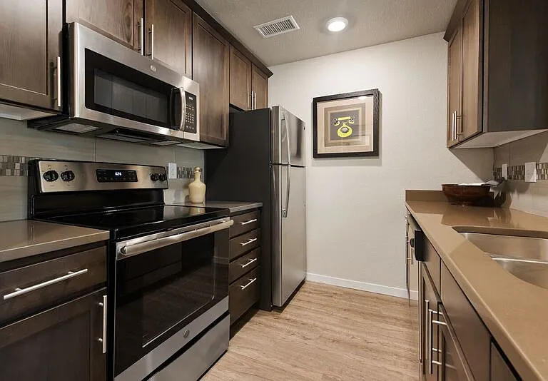 K-Ten Place Apartments — Photo 30