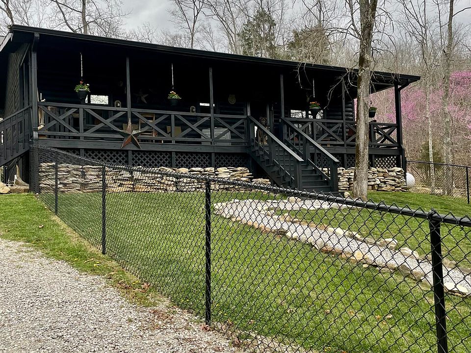 2nd image of 440 Bolton Hollow Rd