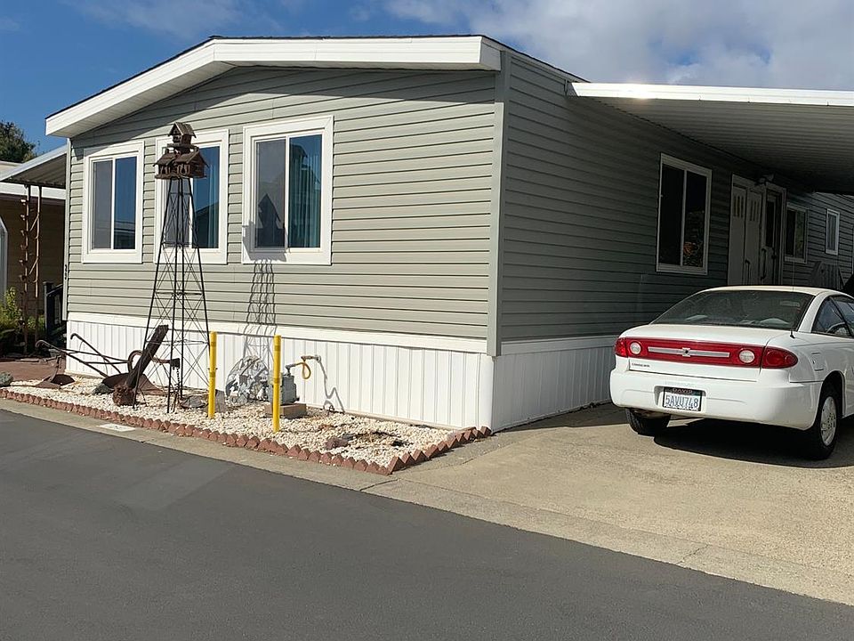 1st image of 29 Leisureville Cir
