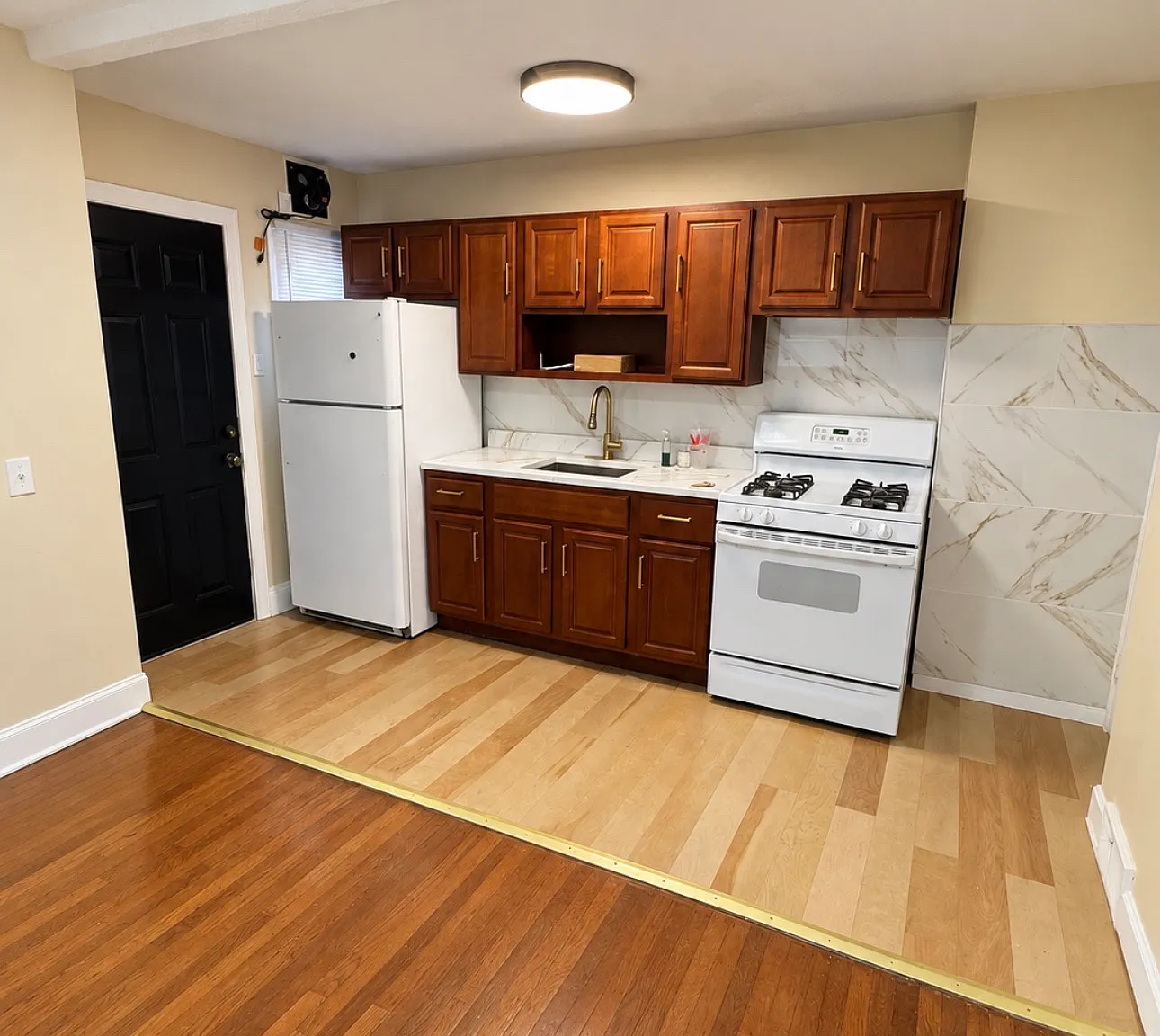 2 bed, 960 sqft, $1,695 — Photo 3