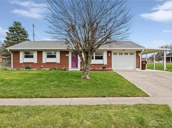 2016 Redstone Dr, Fairborn, OH 45324