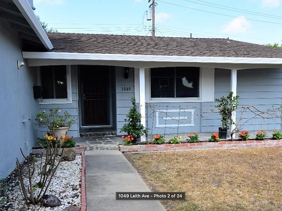 3rd image of 1049 Leith Ave