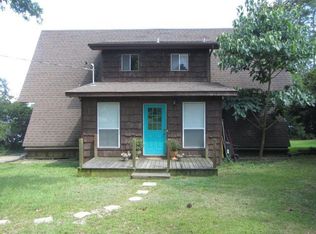 417 W Lakeshore Dr, Carriere, MS 39426