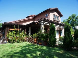 493 Woodward Blvd, Pasadena, CA 91107