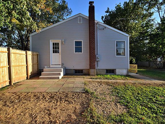 4th image of 254 Lincoln Ave