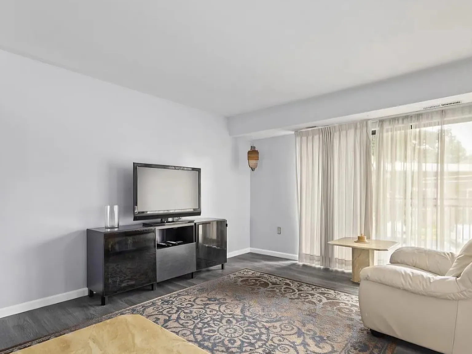 7368 Lee Hwy — Photo 2