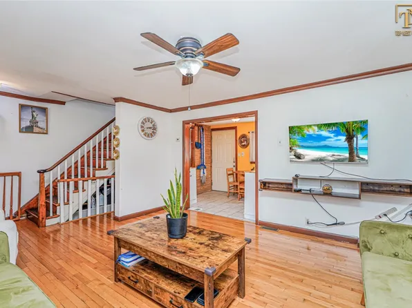 22 Gordon Street image 7 of 32