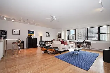Rented by R New York