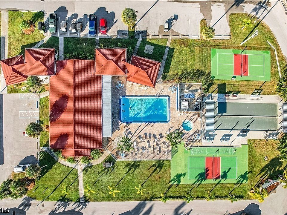 1st image of 7150 Ladyfish Dr