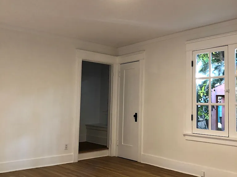 2046 N Highland Ave #2046 — Photo 6