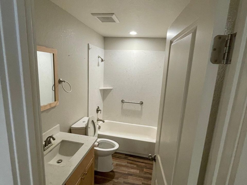 2nd image of 429 W 23rd St #E