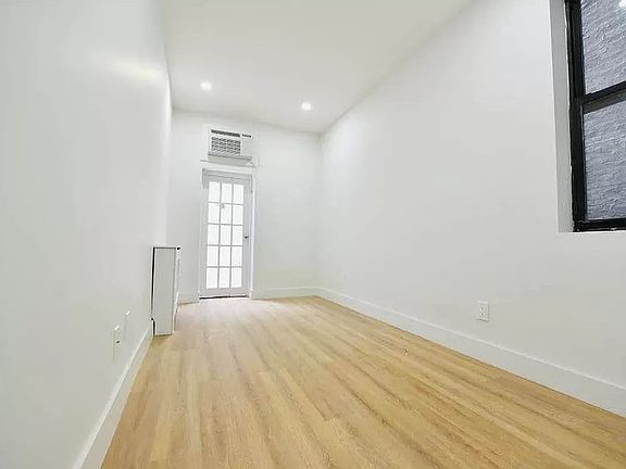 3rd image of 446 W 55th St APT C