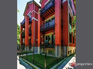 2323 W Montrose Ave APT 2E, Chicago, IL 60618