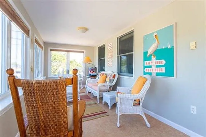 12 Noreast Ln — Photo 15