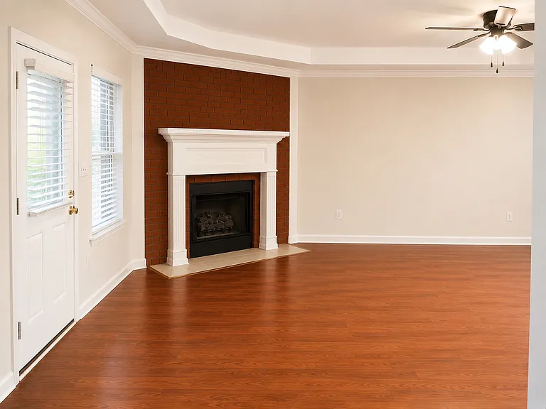 324 Willow Oak Dr — Photo 4
