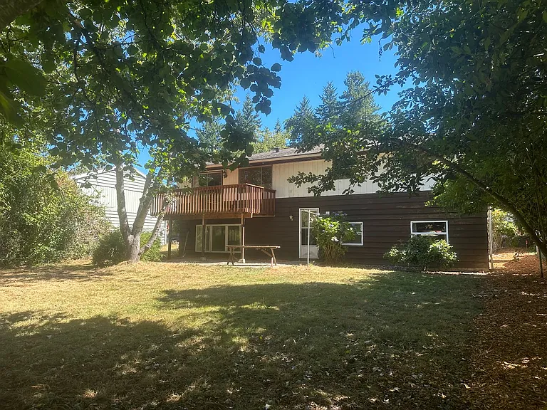 22204 53rd Ave W — Photo 23