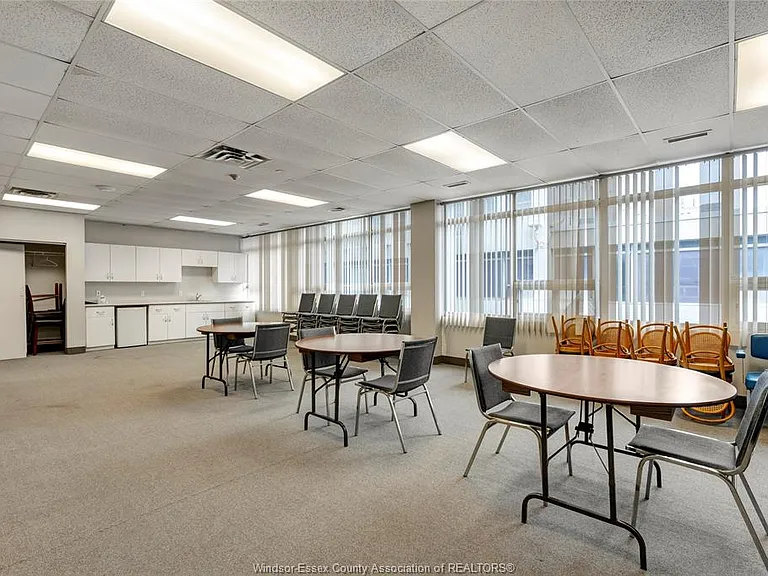 540 Ouellette Ave #7B — Photo 24