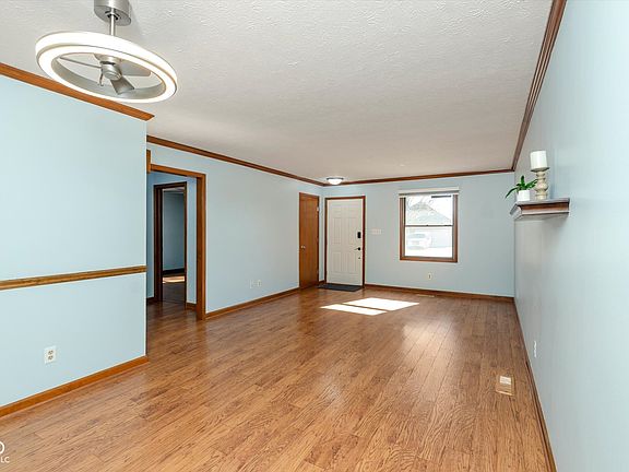 5th image of 606 Eagle Crest Dr