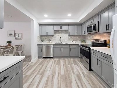 1360 Shadow Ln UNIT T, Fullerton, CA, 92831