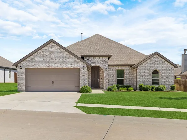 915 Timber Ridge Dr, Justin, TX 76247