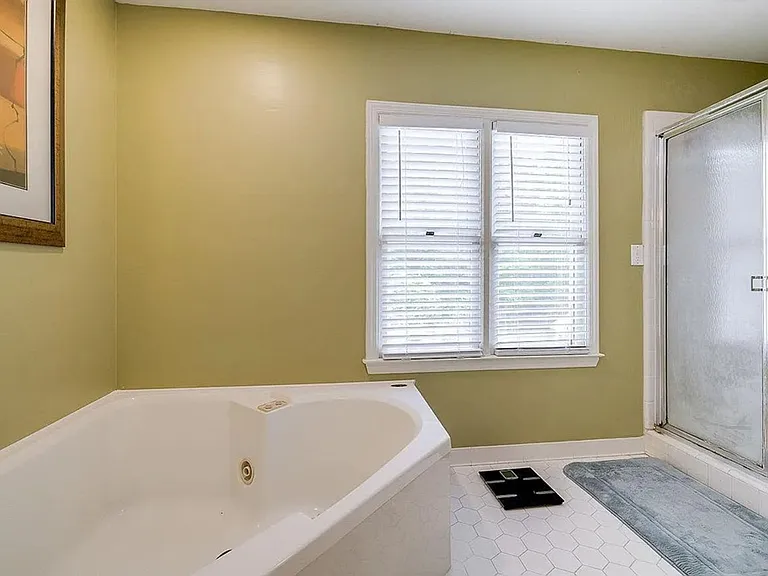 113 Cypress Dr — Photo 20