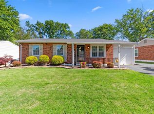 4415 Brooktop Ln, Saint Louis, MO
