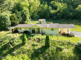 1752 Lower Mill Branch Rd, Grundy, VA 24614