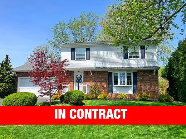 824 Hamilton Ct, Bowling Green, OH 43402