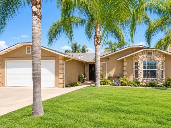 784 N Lillie Ave, Dinuba, CA 93618
