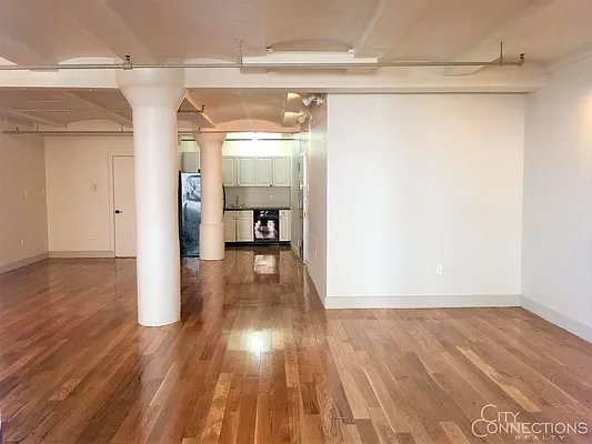 Rented by City Connections Realty | media 1