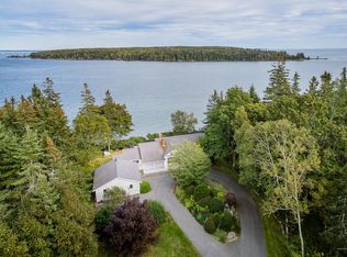 38 Soper Rd, Owls Head, ME 04854
