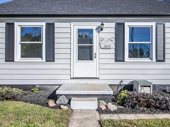 1052 S Burlington Dr, Muncie, IN 47302