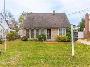 45 Carlls Path, North Babylon, NY 11703