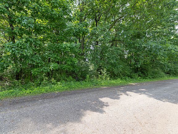 4th image of 21597 Puterbaugh Ln