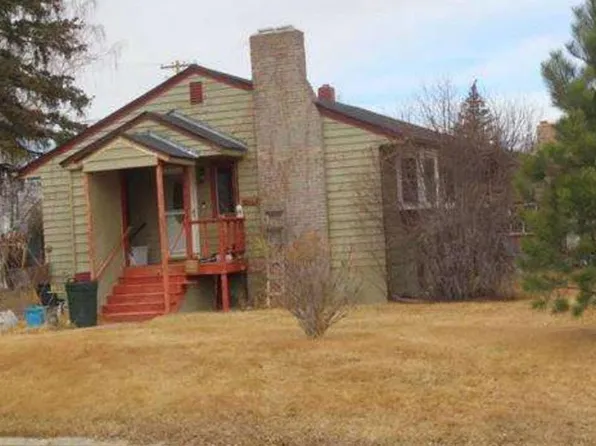 509 W 5th St, Lusk, WY 82225