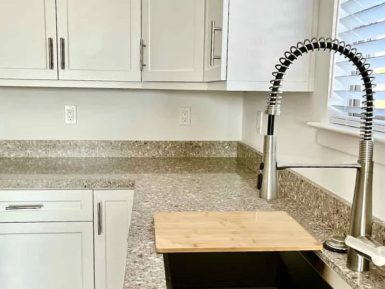 Emerald Ridge Apartments — Photo 26