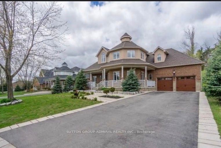 1st image of 74 Kootenay Rdg