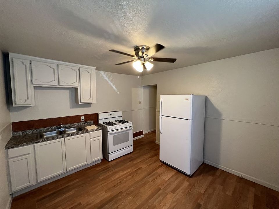 2nd image of 524 Solano St #8